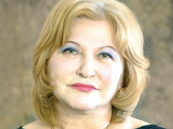 «За многолетнюю эффективную работу»: главврача шахтинского онкодиспансера поощрил губернатор