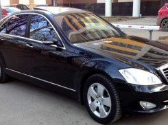 В Шахтах сотрудник автомойки угнал «Мерседес» у клиента