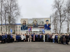 В Шахтинском казачьем корпусе генерала Я.П. Бакланова состоялось торжественное открытие мурала, на котором изображены портреты героев