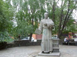 В Шахтах могут восстановить памятник первопечатнику