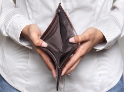 Пенсионерка нашла кошелек и стала фигуранткой уголовного дела