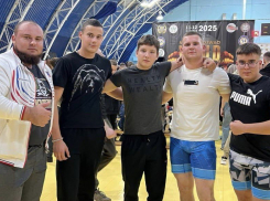 Спортсмен из Шахт установил мировой рекорд в жиме штанги лёжа