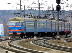«Опять от меня сбежала последняя электричка»: новое расписание пригородного поезда через станцию Шахтная 