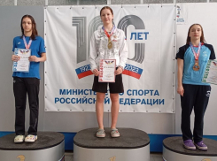 Россыпь наград привезли шахтинцы с первенства Ростовской области по плаванию