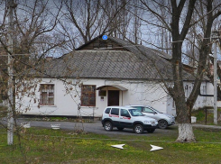В Шахтах планируют провести капитальный ремонт поликлиники на улице Михайлова