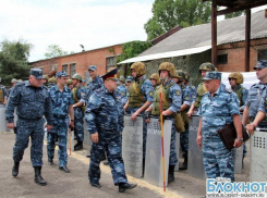 В шахтинской колонии №9 прошли учения по освобождению заложника