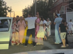 Полиция ищет цыган, которые перекрыли пьяными танцами дорогу в Шахтах 