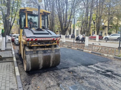 В Шахтах обустраивают новые искусственные дорожные неровности