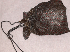 Из глубины веков: в краеведческом музее хранится уникальная «кольчужка»