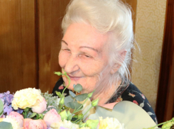 С оптимизмом по жизни: ветеран Великой Отечественной Татьяна Бабинян отметила 97-летие