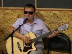 Шахтинский музыкант Виктор Тартанов будет петь шансон