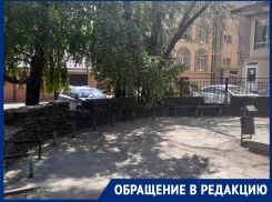 Ни лавочек, ни чистоты у Первопечатника: Николай Чижов