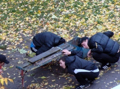 «Закладчика» с крупной партией наркотика задержали в Шахтах