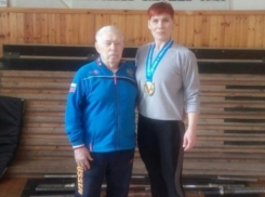 Анжелика Ситникова из Шахт стала Чемпионкой России по тяжелой атлетике