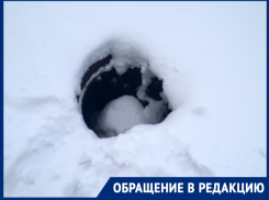 Открытые люки посреди улицы грозят прохожим травмами 