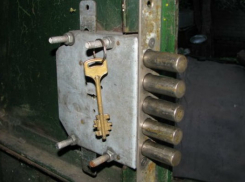 Шахтинские полицейские задержали взломщика гаража