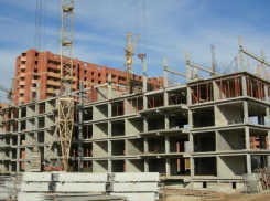 Ветеран Великой Отечественной войны из Шахт отсудила у застройщика 150 000 рублей за несдачу дома в срок