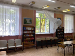 В Детской библиотеке имени Крупской города Шахты завершен ремонт 