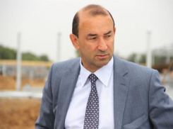 Все шахтинское имущество Вадима Ванеева арестовали