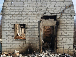 Злоумышленник поджег дачный домик в Шахтах