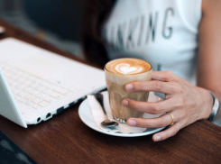 Львы, знакомые помогут по-новому взглянуть на привычные вещи: астропрогноз для всех знаков на воскресенье