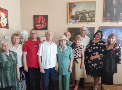 Медали «20 лет Союзу писателей Дона» вручили 16 шахтинцам