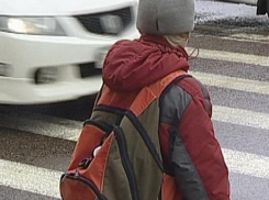 В Шахтах водитель «Лады» сбил на «зебре» ребенка и скрылся