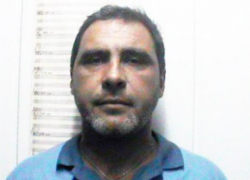 Шахтинцев просят помочь в розыске подозреваемого в убийстве хуторянина 