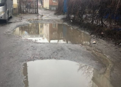 «Улица настолько плоха, что боишься за сохранность рук и ног», - возмущена шахтинка