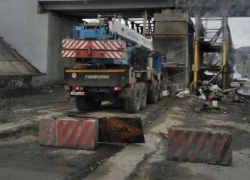 Ремонт моста на улице Маяковского в Шахтах продолжает собирать пробки