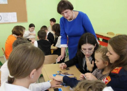 Познавательная программа „Из хроники военных лет“ прошла в шахтинской библиотеке