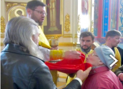 В Шахтинской епархии литургию теперь служат с сурдопереводом