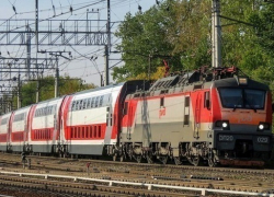 В Шахтах поезд сбил женщину насмерть