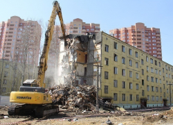 Шахтинскому пенсионеру предлагали продолжать жить в квартире после сноса дома