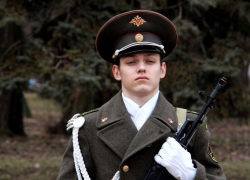 Часовые поста: городскому патриотическому объединению – 10 лет