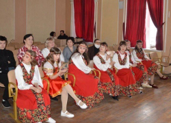  В Шахтах прошел концерт с хореографическими номерами и праздничная ярмарка, где главными героями были дети и взрослые с особенностями развития