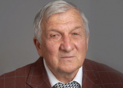 Наставник выдающегося шахтинского легкоатлета Андрея Сильнова празднует свой юбилей