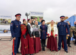 Покров на Соборной площади: праздник для горожан устроили казаки