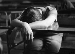 Прямо на уроке в Шахтах умер 18-летний студент колледжа