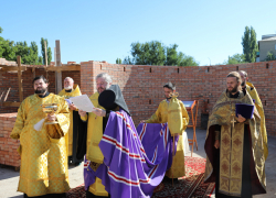 Чин закладки памятной капсулы совершен: на Артеме в Шахтах строится новый храм