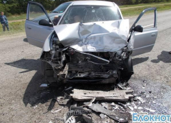 С травмами четырех пострадавших в ДТП доставили в больницу поселка Каменоломни