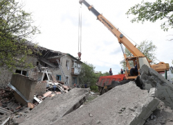 Расселение завершено, дом после взрыва демонтируют