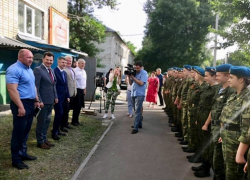 Космонавт Романенко прилетел в Шахты