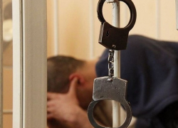 На более чем 10 лет лишения свободы осужден житель Шахт за оптовую торговлю наркотиками