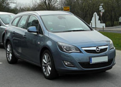 Водитель иномарки сбил девушку в поселке Артем города Шахты