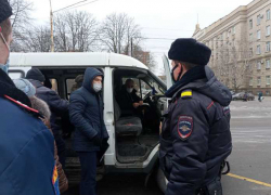 Наказали 5 водителей и 9 пассажиров: полиция, администрация, казаки и спасатели проводят совместные рейды 