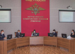 В полицейские пойду, пусть меня научат: в Шахтах ищут желающих учиться в Астраханском училище
