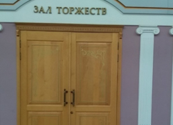 «Нашего фотографа не пустили в ЗАГС», - пожаловалась шахтинка, побывавшая на свадьбе