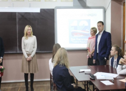 «Даниил не сделал ничего плохого»: депутат Стенякина о скандале в шахтинской школе с оскорблением ученика
