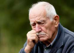 Пенсионер из Шахт поверил мошенникам во взлом госуслуг и потерял 850 тысяч рублей